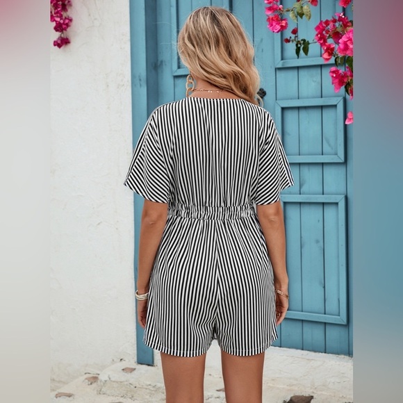 Black and White Striper Romper with Buttons and Pockets - Picture 2 of 7